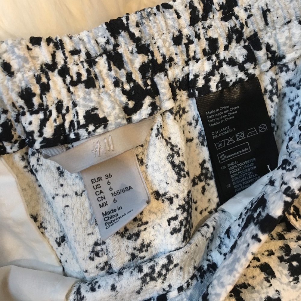 H&M Patterned Draw String Trousers - Picture 3 of 5
